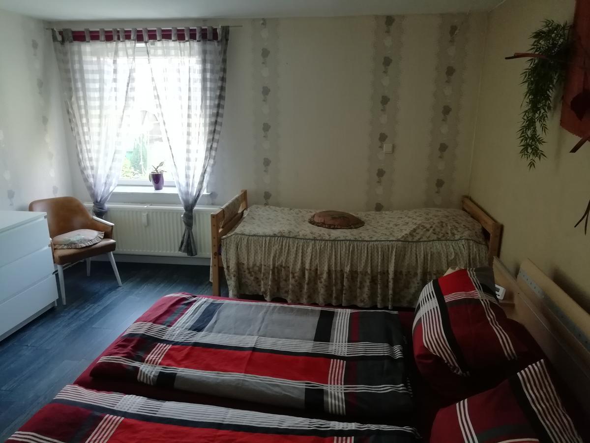 Ferienwohnung Zur Alten Schule Прицвалк Екстериор снимка